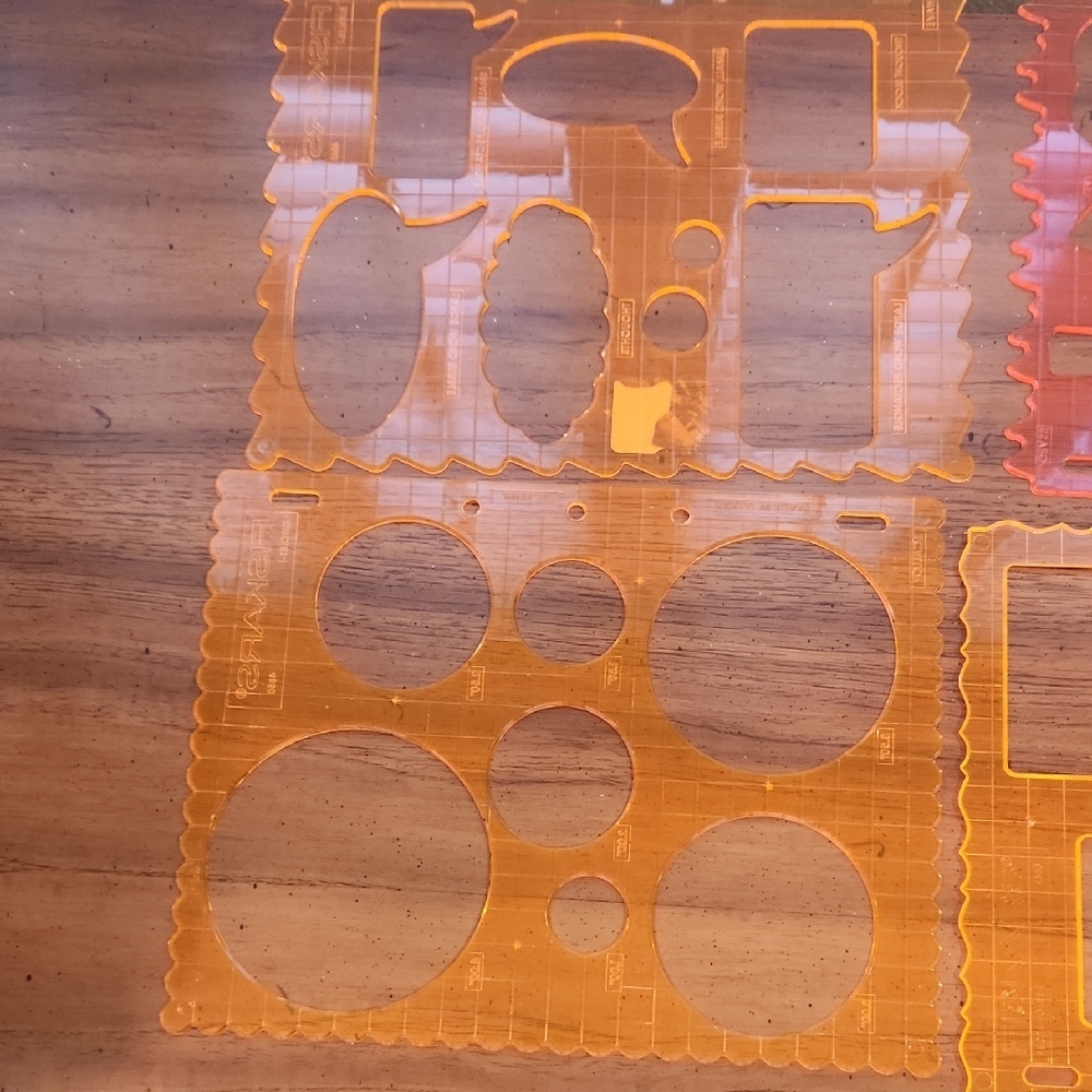 Fiskars Stecil Templates - Picture 3 of 8